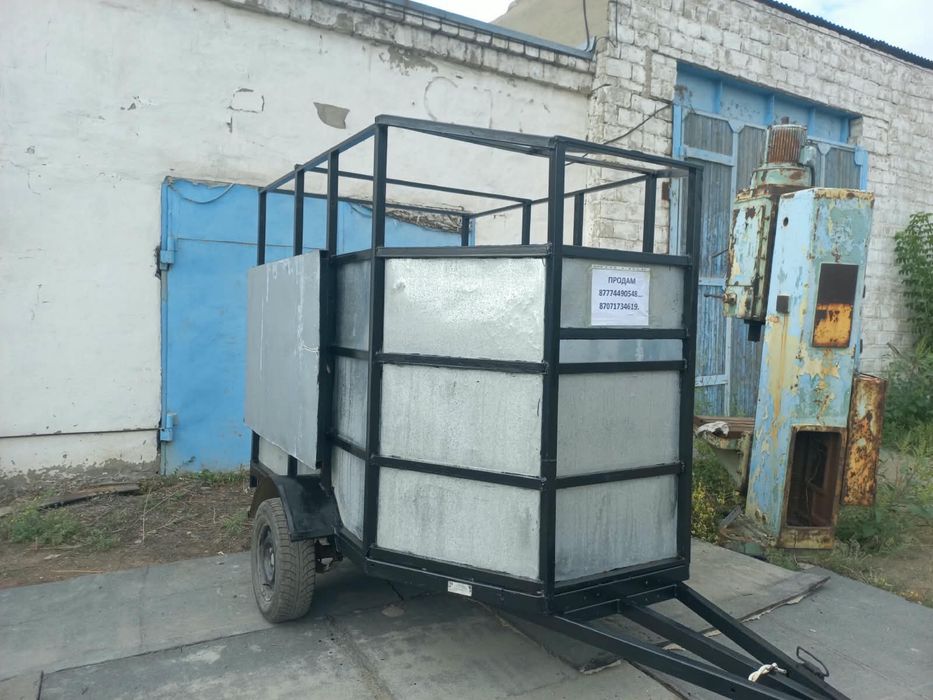 Прицеп коневозка