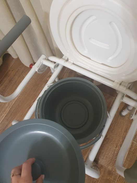 Унитаз для инвалидов