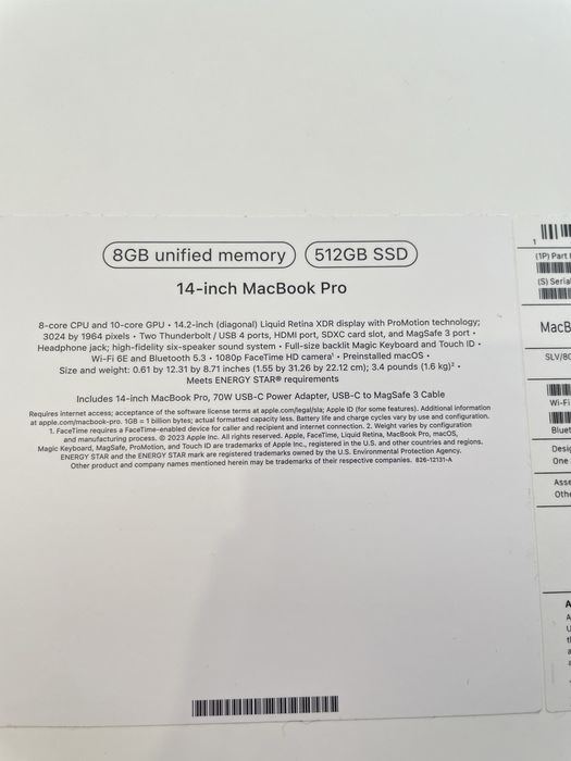 Продаю макбук macbook pro m3, 8Gb, 512 SSD