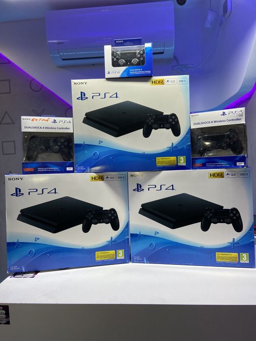 Playstation 4 с двумя джостиками!!