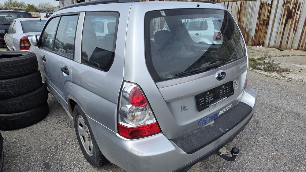 Subaru Forester SG Facelift 2005 2.0X На части