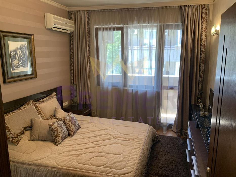 Продава се Многостаен апартамент в Бургас, Център - 140 кв.м за 2286 €/кв.м - Снимка #4