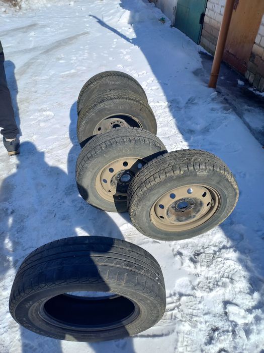 Ассалаумағалейкум продам шину лето  с дисками в сборе