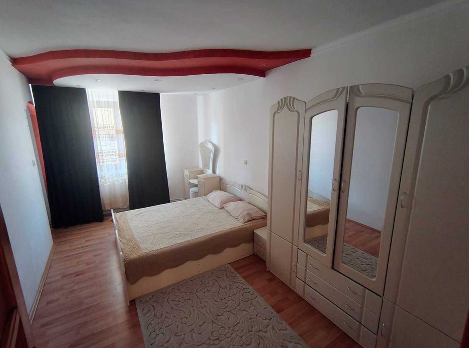 Casa de vanzare, 5 camere, ultracentral, 400 m de Piata Civica, teren 384 mp, full mobilat, toate utilitatile