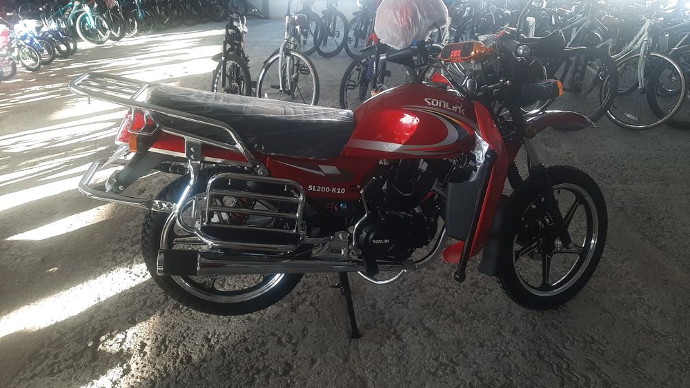 Мотоцикл 200 куб