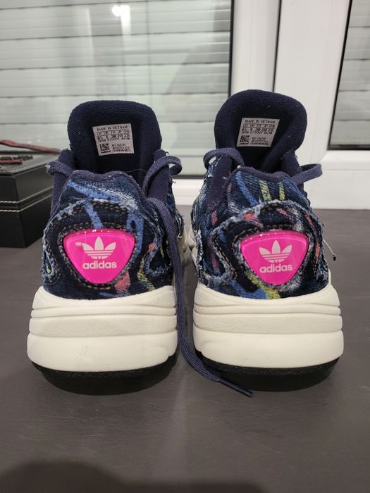 Високи кецове Pepe Jeans/маратонки Adidas