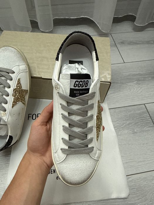 Golden Goose 38.
