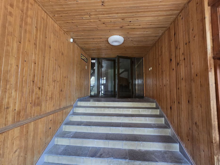 Хотелски комплекс , с. Горно Изворово, общ. Казанлък,  обл