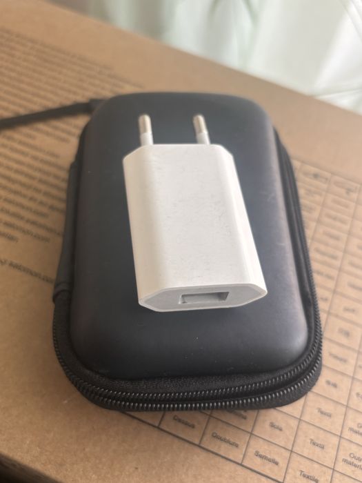 чехлы 15+ , оригинал зарядка iPhone, шнур