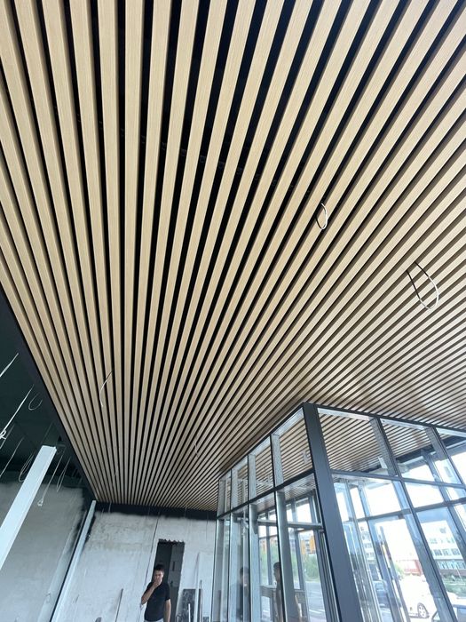 Реечный кубообразный потолок