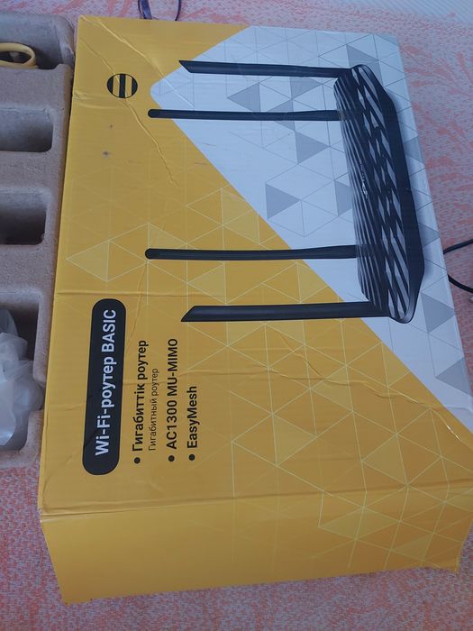 Продается роутер адаптер в отличном состоянии новый