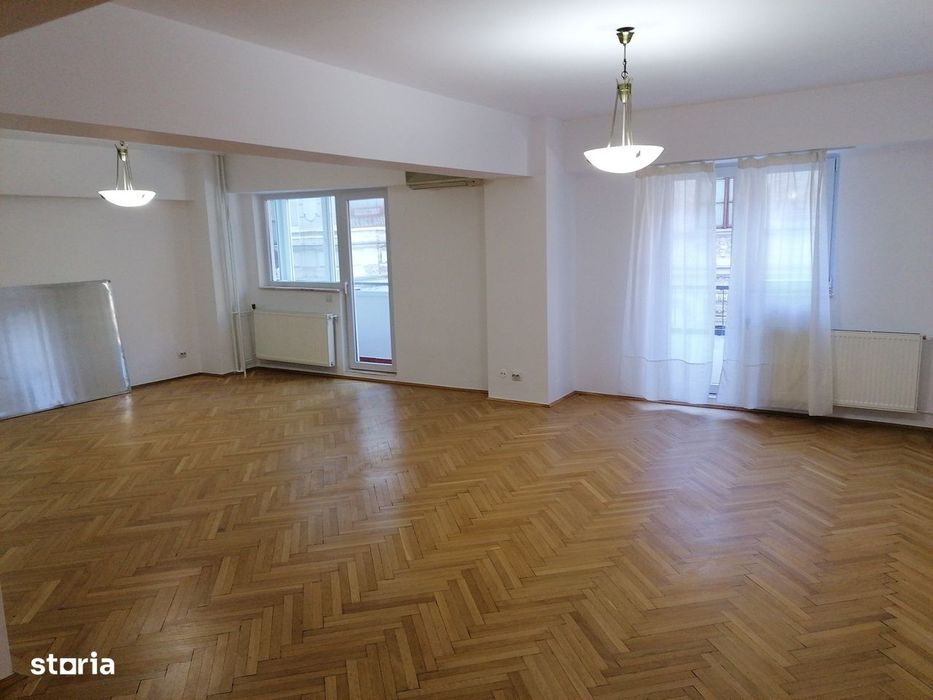 La UNIVERSITATE, apartament elegant, somptuos salon de 45mp — fotografia 1