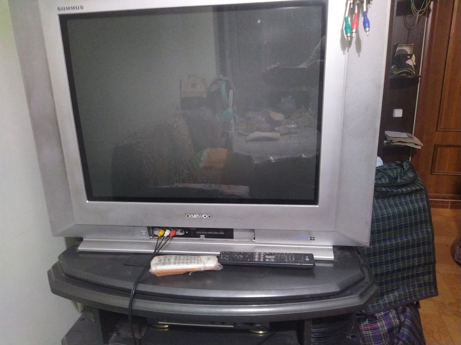 Тумба под ТВ и  tv