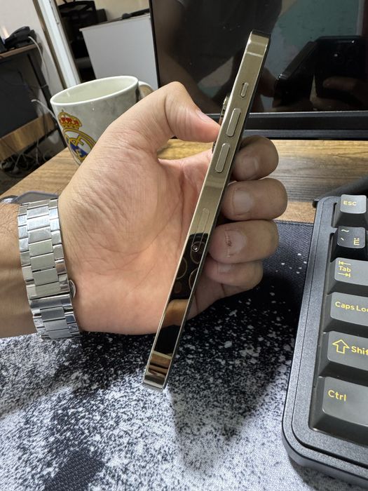 iPhone 14 pro Gold, 128GB, б/у