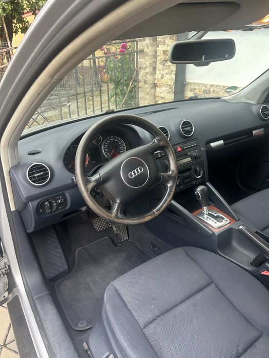 Vând Audi A3,anul 2004, 2.0tdi,automată, km.160331, preț 4.000€ negociabil, pentru mai multe detalii nr.de telefon:0749300813