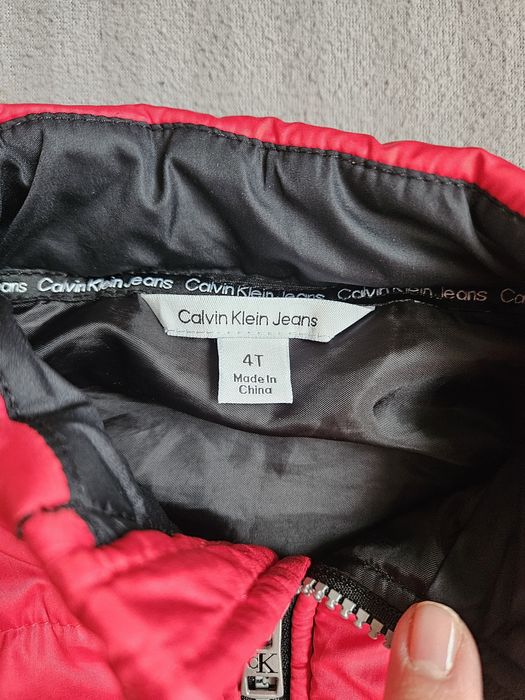 Calvin Klein елек, Nike яке за момче