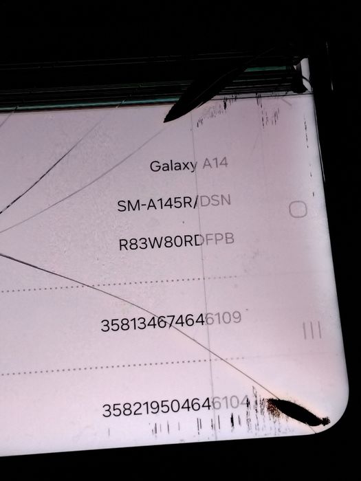 продава се телефон за части