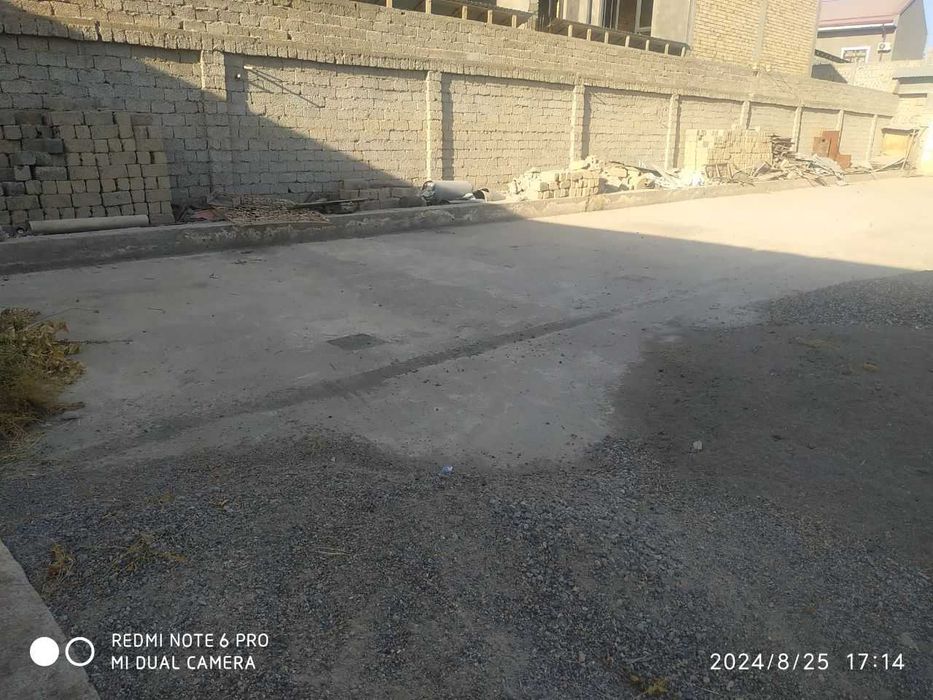 Продаётся пустой участок земли