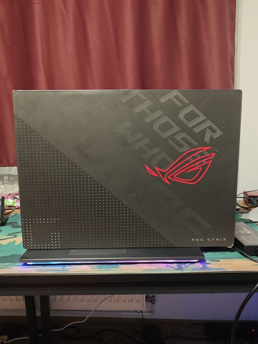 ASUS ROG Strix G713RM – Ryzen 7 6800H / RTX 3060 / 16GB DDR5 / 1TB SSD / 17.3" 144Hz