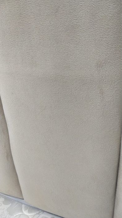 Двуспальная кровать с матрасом