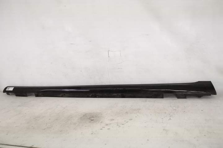 Оригинален ляв праг Орнамент В добро състояние AMG EQE Мерцедес-Бенц /