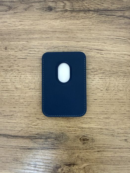 Кожаный магнитный  кошелёк для iPhone 17 Pro / 17 Pro Max — синий