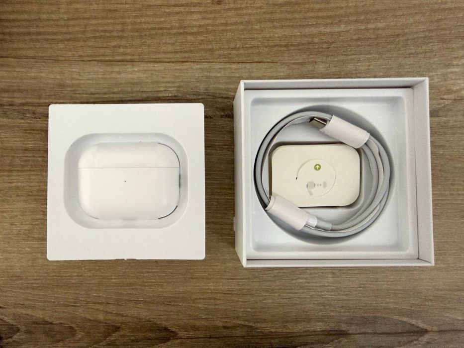 Продам Apple AirPods Pro 2
