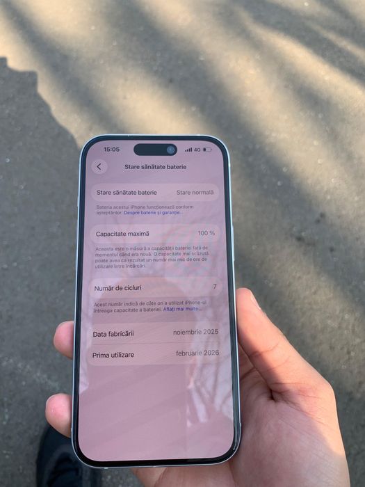 Vand iphone 15 impecabil