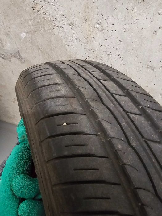 Anvelope de vara Dunlop 175 60 15 , profil 7mm