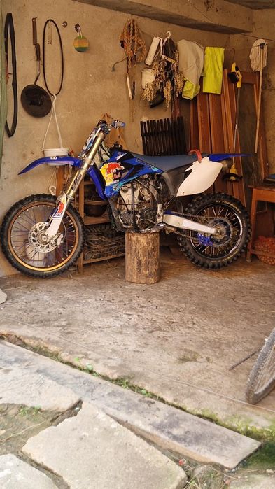 Vând motocross 250cm