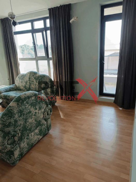 Дава се под наем Двустаен апартамент в Раковски - 50 кв.м за 350 € - Снимка #1