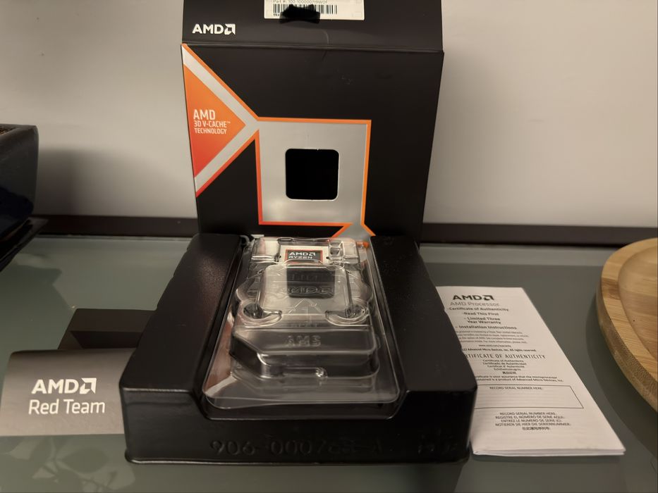 Cutie procesor Ryzen 9 9950x3d. Doar cutia, fara procesor