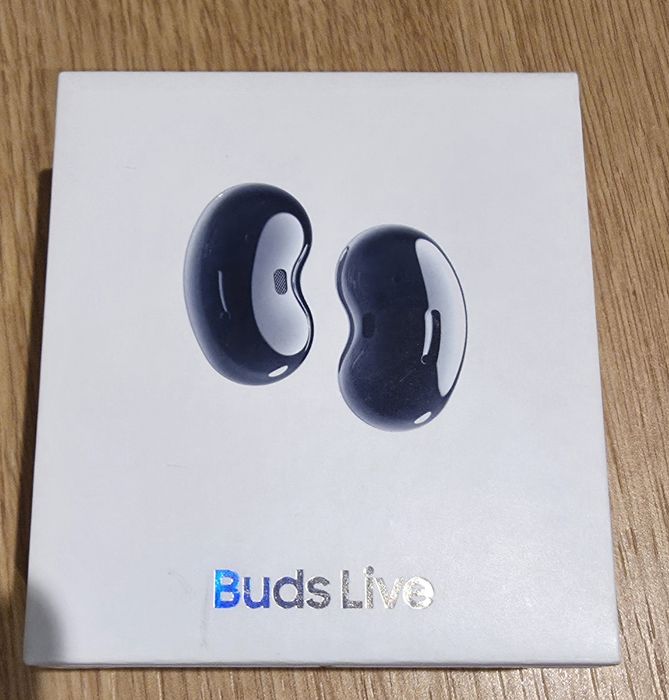 Galaxy buds live