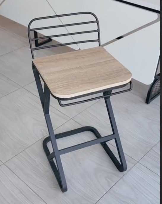 Ofis va uy uchun o'zgacha ko'rinishdagi mebellarimiz sotuvda