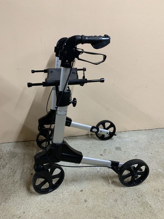 Помощна проходилка