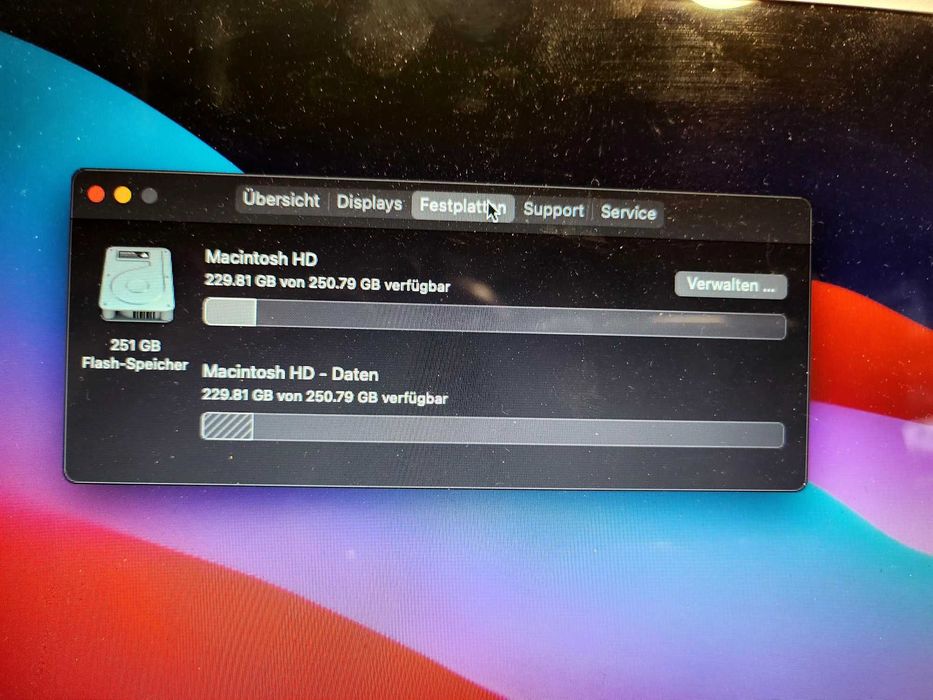 Vand Macbook air 2013