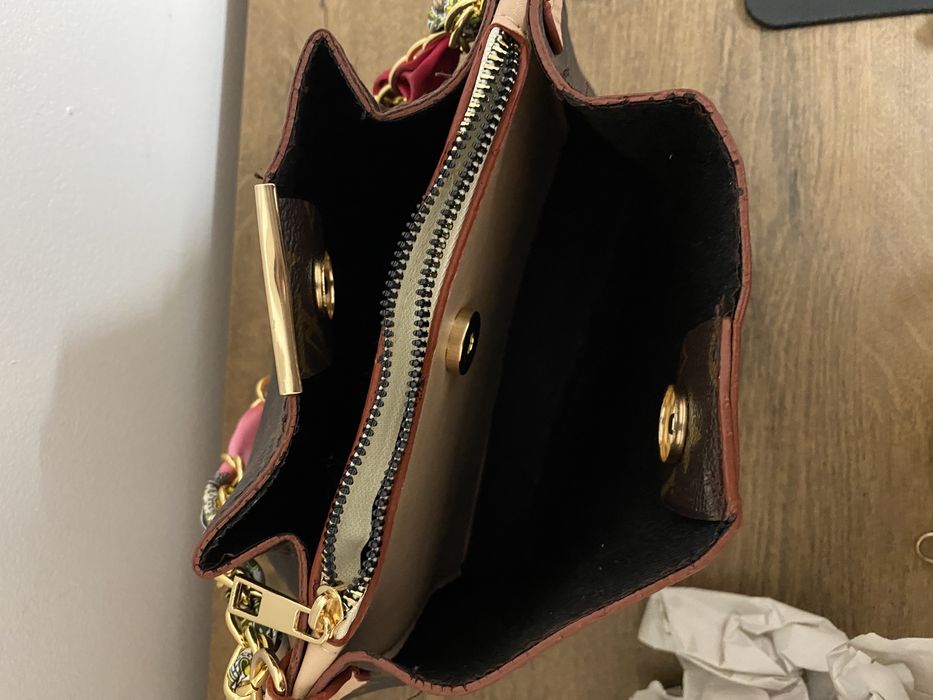 Geanta Louis Vuitton Vand Urgent