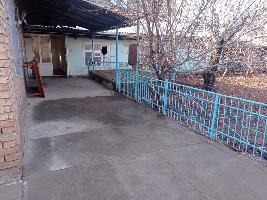 Ховли Уй сотилади