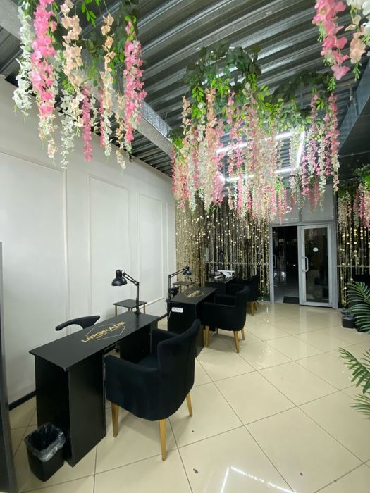 Сдам в аренду маникюрный стол