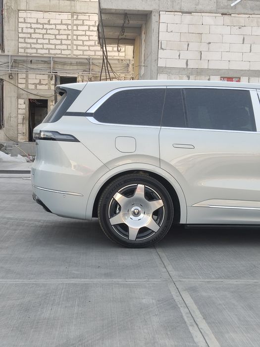 Deepal s09 ultra+ 4wd eng full pazitsiya