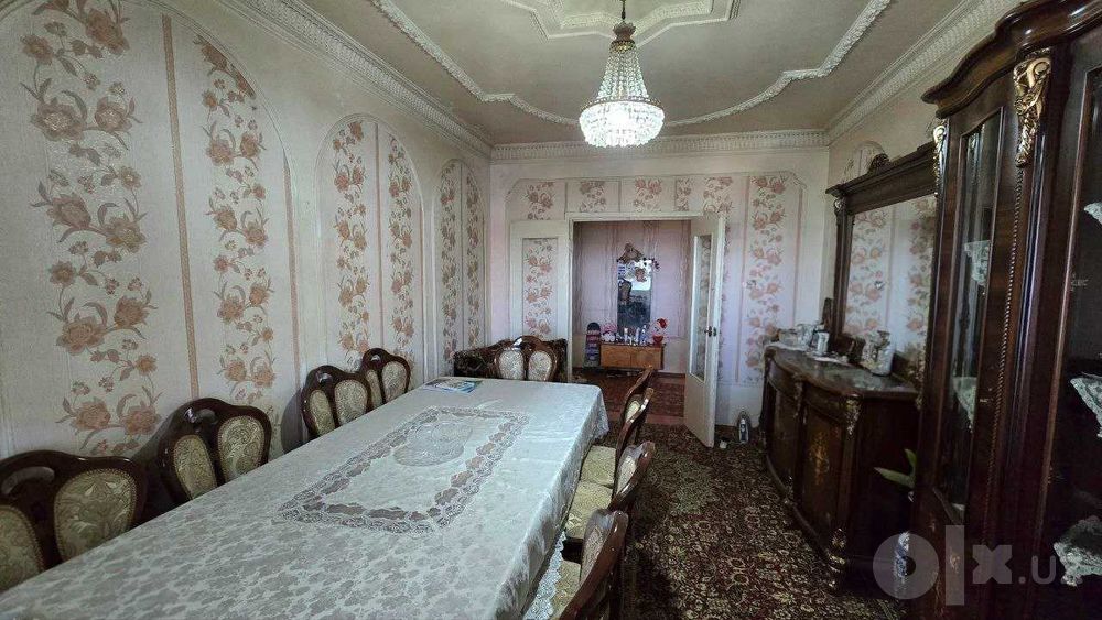 Срочно продается 3 комнатная квартира на Юнусабад- 9 квартал