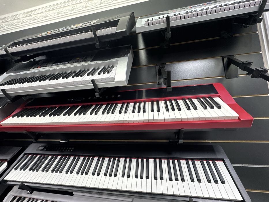 Sintezator 70$ pianino blanth 160$