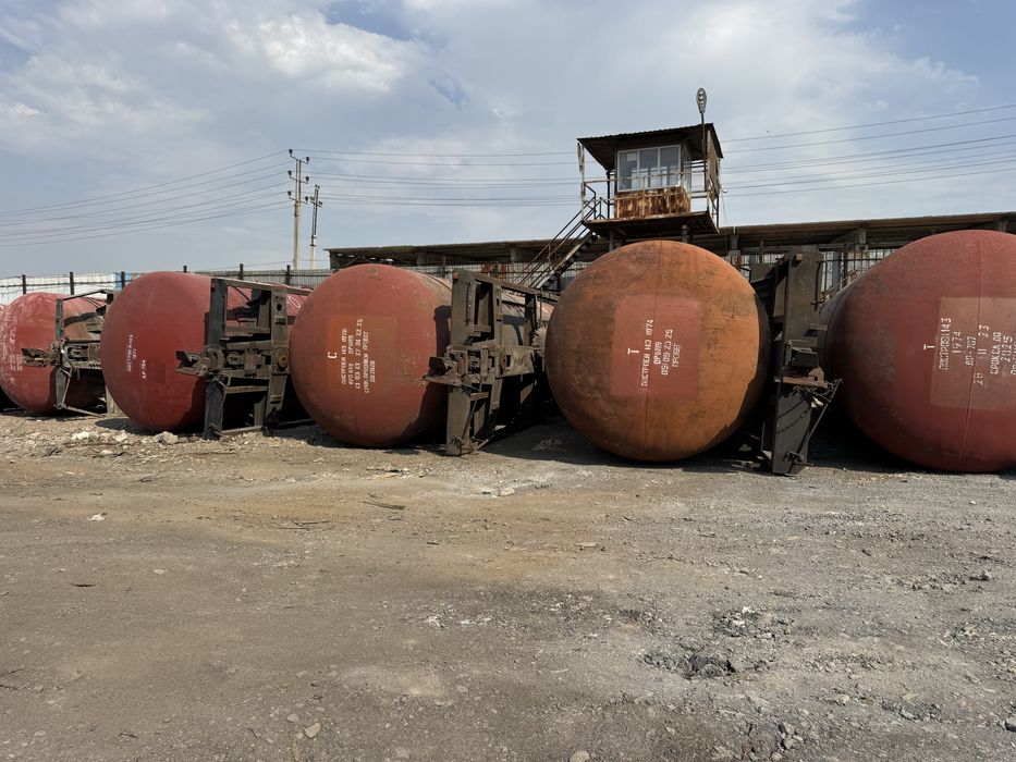 Цистерна от нефтепродуктов