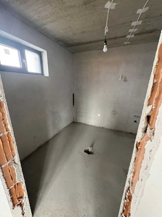 Продава се Къща в с. Златитрап, Област Пловдив - 263 кв.м за 689 €/кв.м - Снимка #9