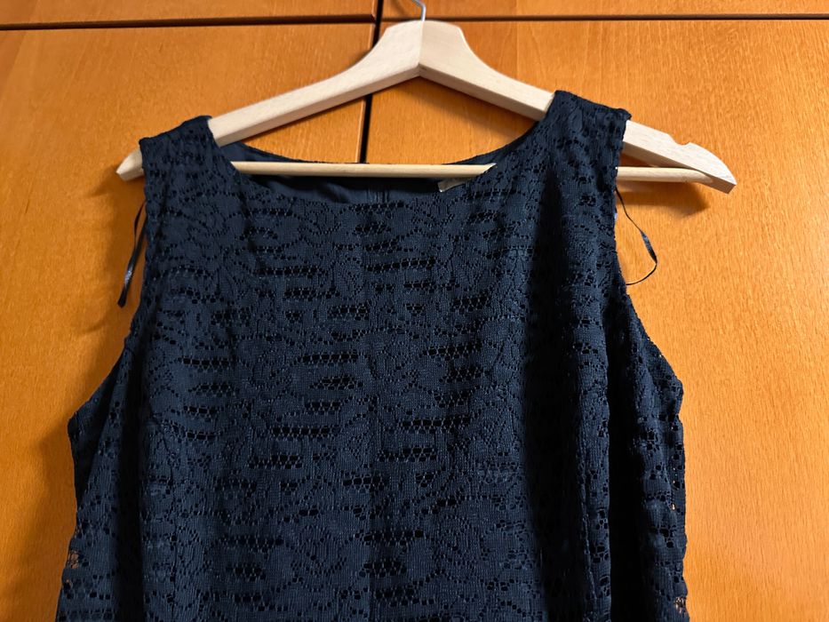 Черна рокля с дантела