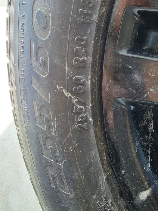 255/60/R20 Pirelli