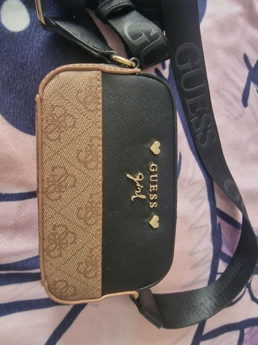 Малка чанта Guess