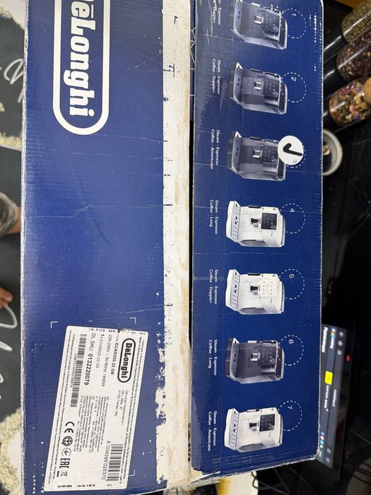 Кофемашина Delonghi Magnifica Start