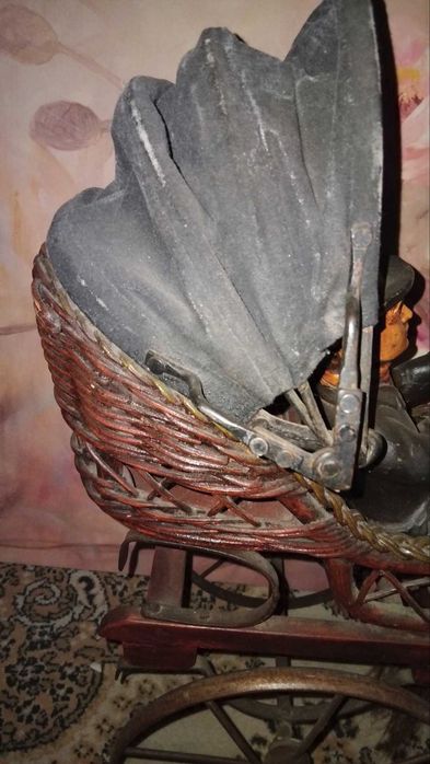 Декоративна метална каляска