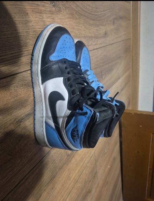 Jordan 1 unc toe